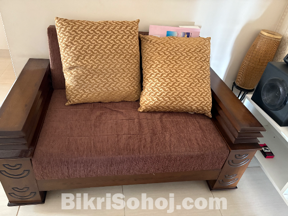 Used 7 seater Sofa set